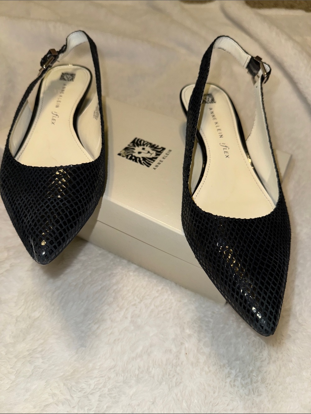 Anne Klein Black Leather Textured Slingback Pointed Flats - Picture 3 of 5